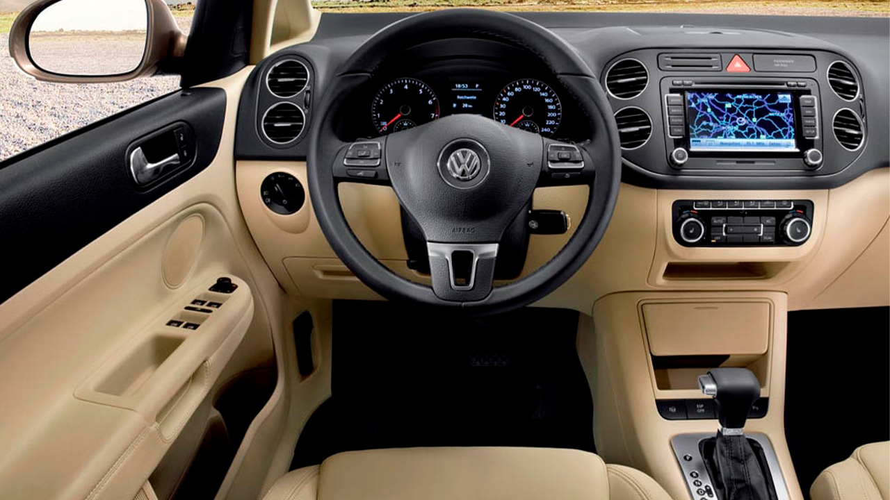 Фото Интерьер volkswagen Golf Plus